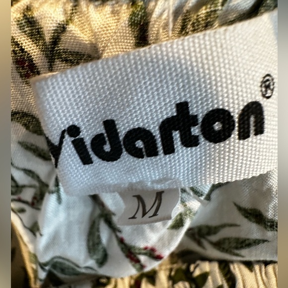 Yidarton Strapless Maxi Dress. Size Medium. - Picture 6 of 7